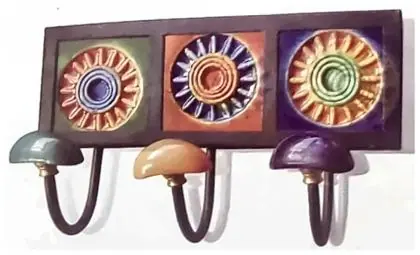 Ceramic triple hook, item SE-110017, artistic